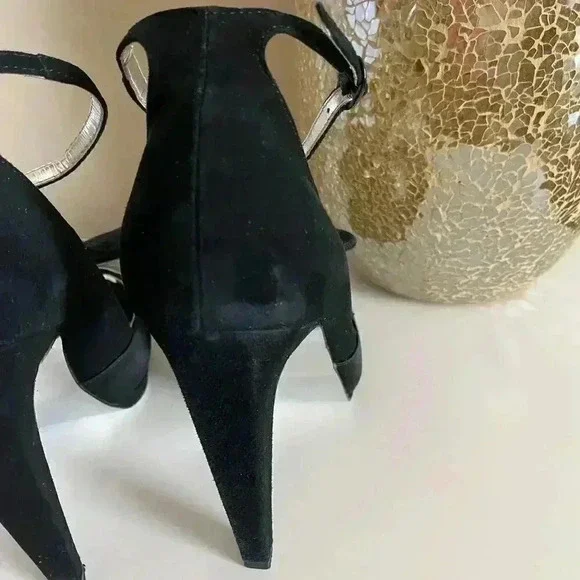 Bebe Hollace Black Peep Toe Heels Size 7 - Picture 11 of 13